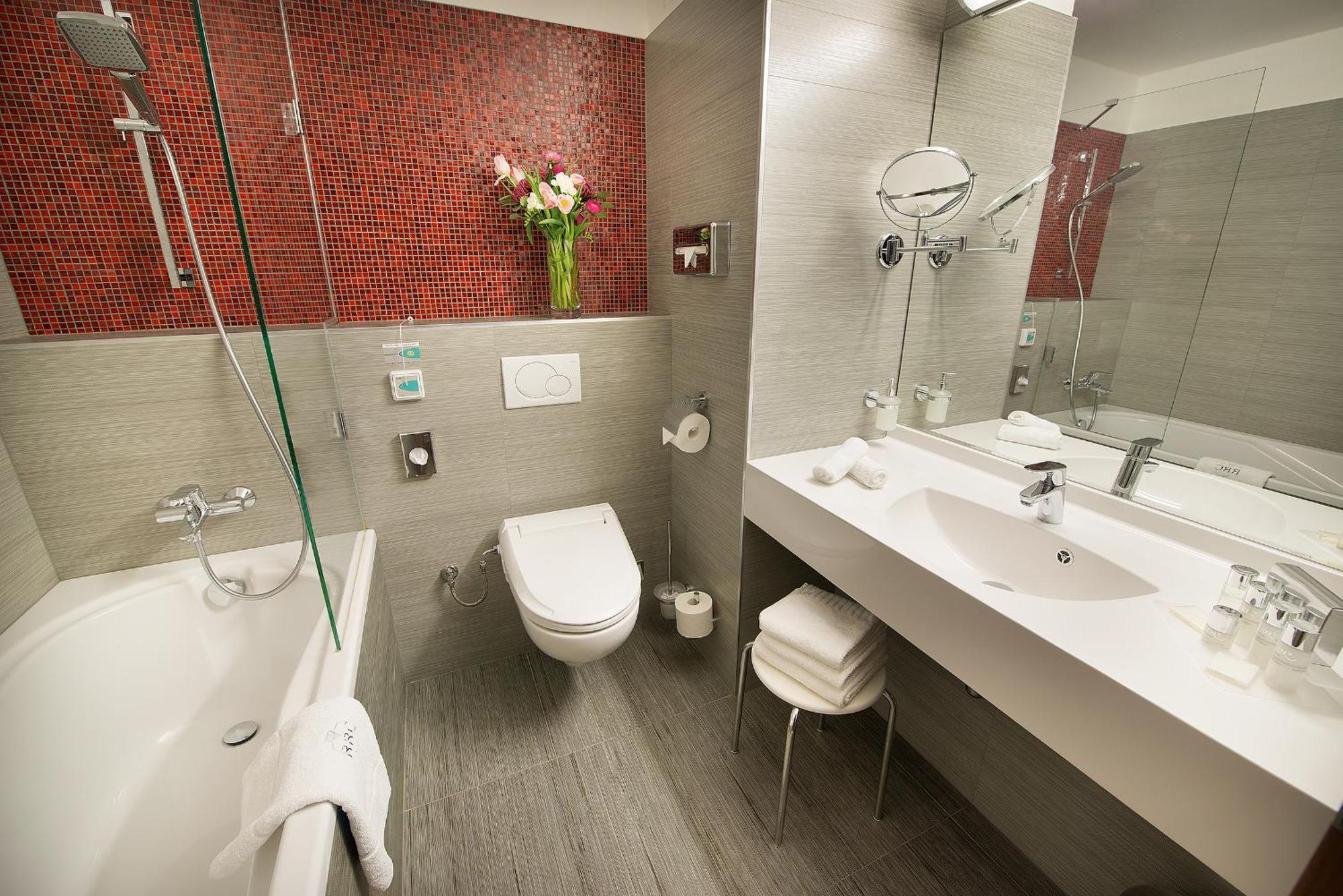 Wellness Hotel Diamant Hluboká nad Vltavou Dış mekan fotoğraf