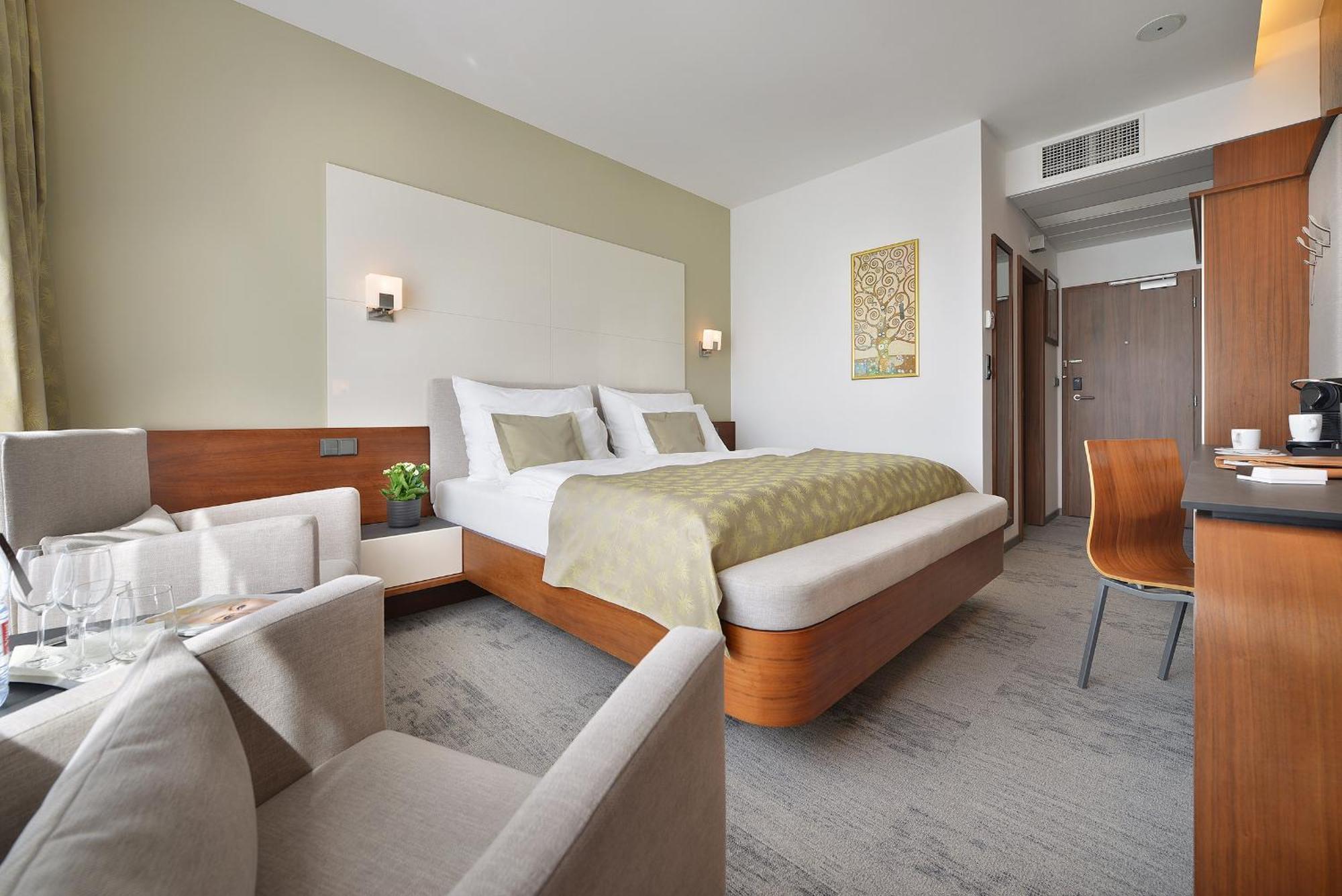 Wellness Hotel Diamant Hluboká nad Vltavou Dış mekan fotoğraf