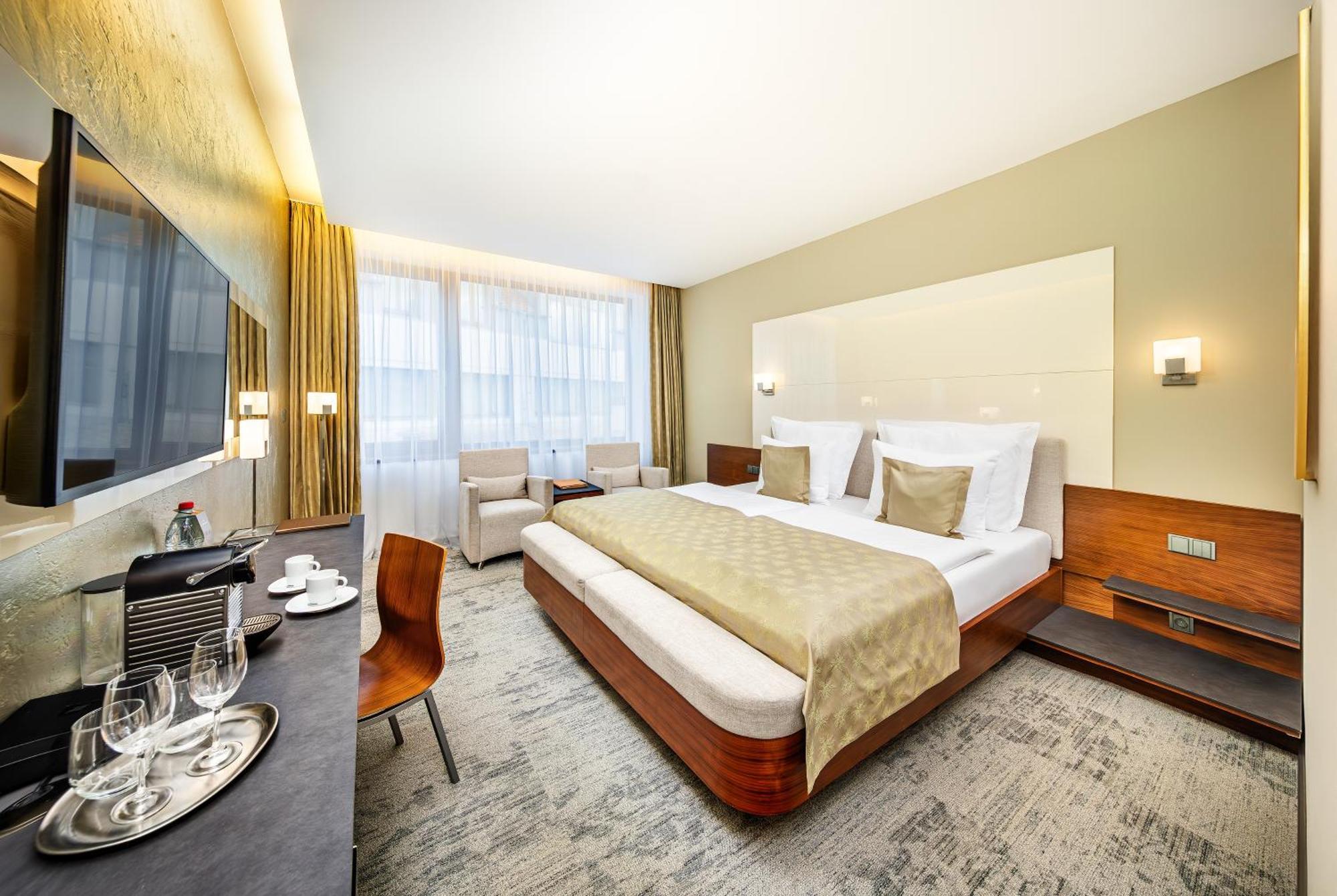 Wellness Hotel Diamant Hluboká nad Vltavou Dış mekan fotoğraf