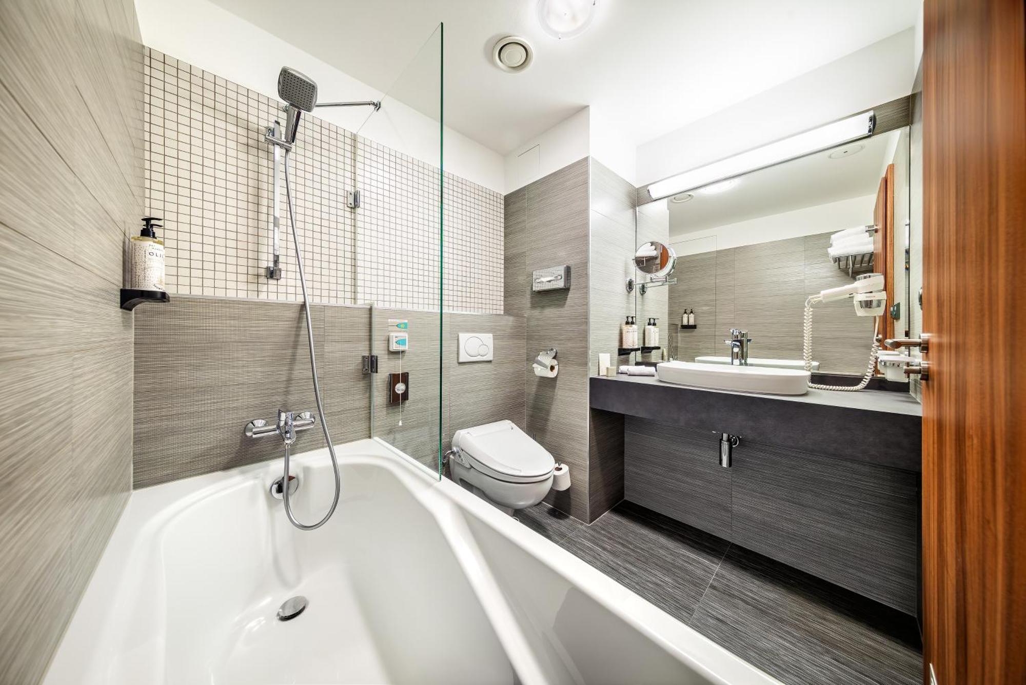 Wellness Hotel Diamant Hluboká nad Vltavou Dış mekan fotoğraf