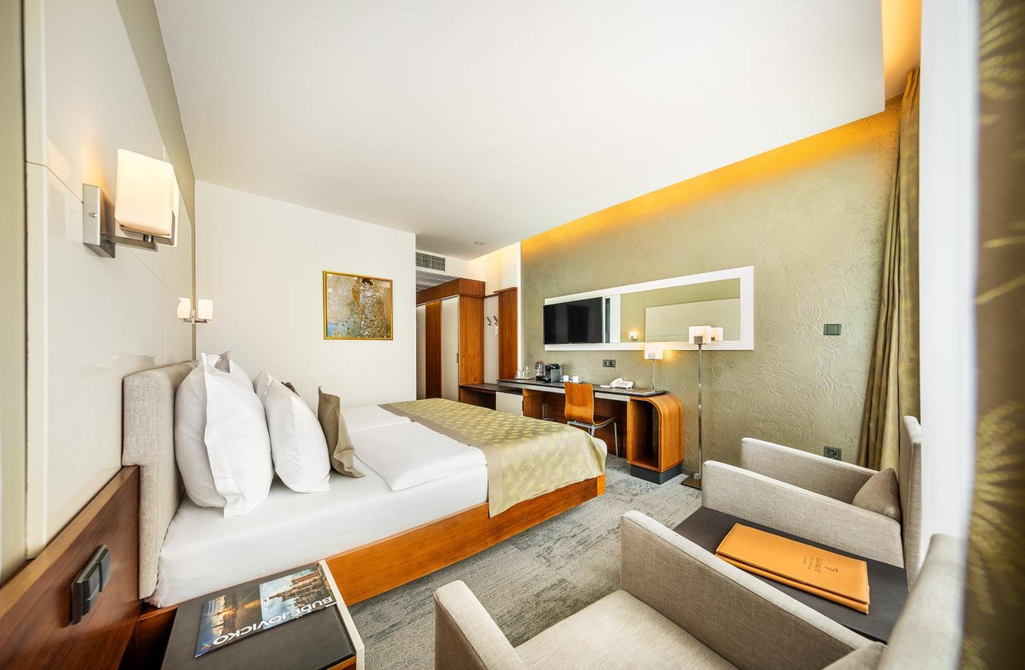 Wellness Hotel Diamant Hluboká nad Vltavou Dış mekan fotoğraf