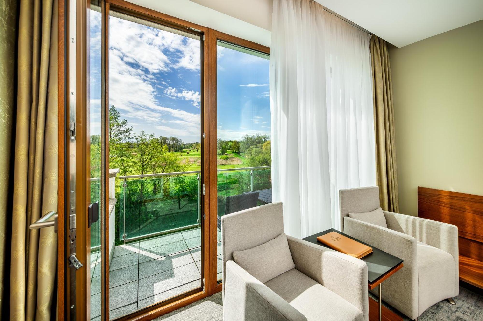 Wellness Hotel Diamant Hluboká nad Vltavou Dış mekan fotoğraf