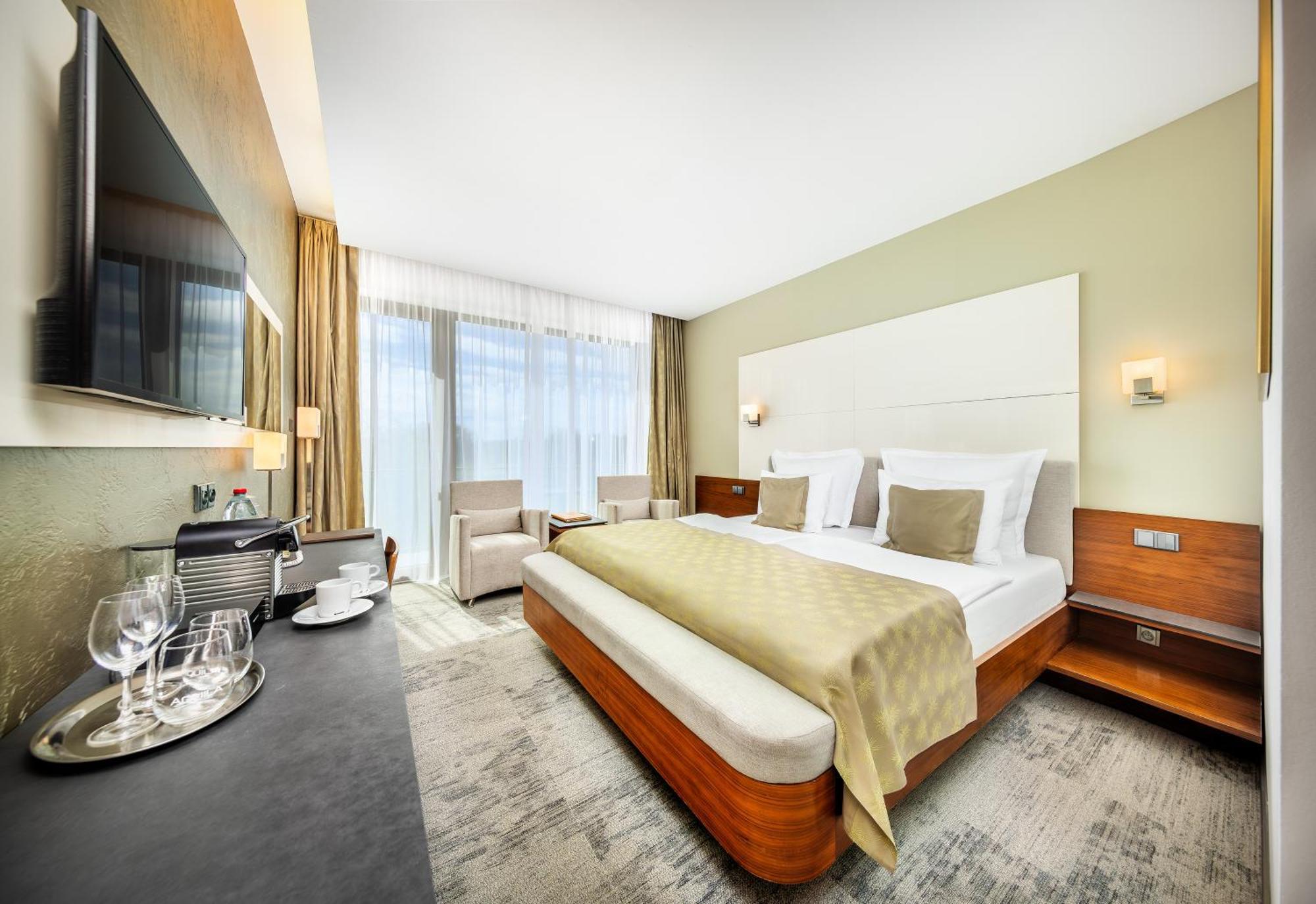 Wellness Hotel Diamant Hluboká nad Vltavou Dış mekan fotoğraf