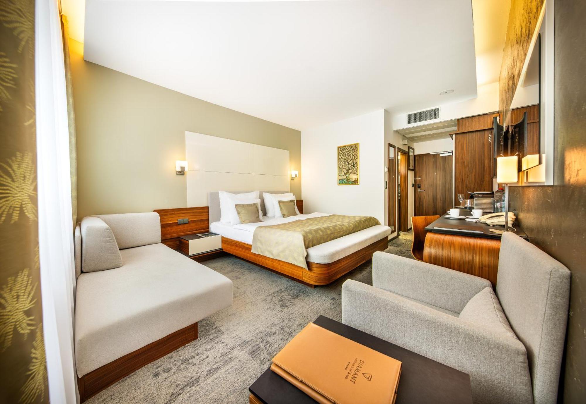 Wellness Hotel Diamant Hluboká nad Vltavou Dış mekan fotoğraf