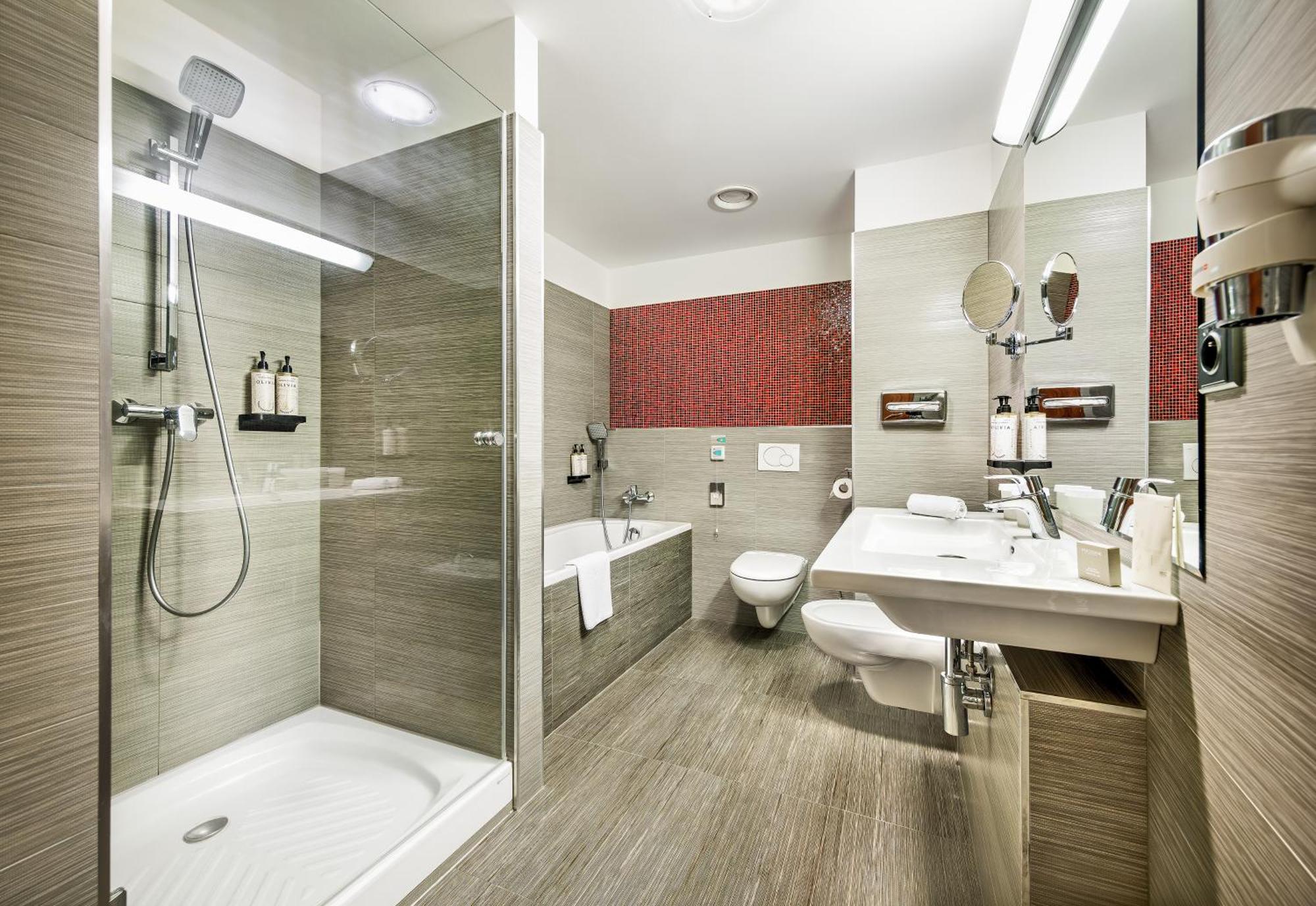 Wellness Hotel Diamant Hluboká nad Vltavou Dış mekan fotoğraf