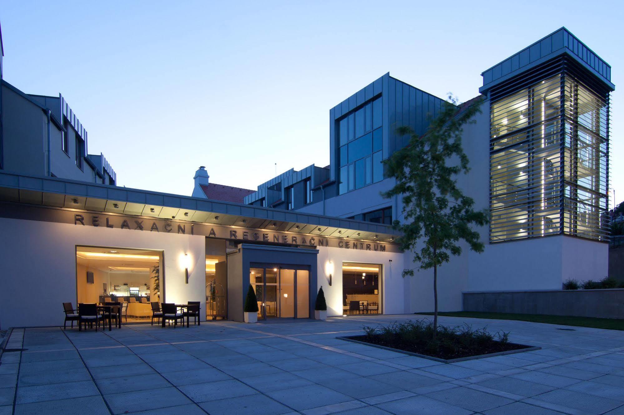 Wellness Hotel Diamant Hluboká nad Vltavou Dış mekan fotoğraf