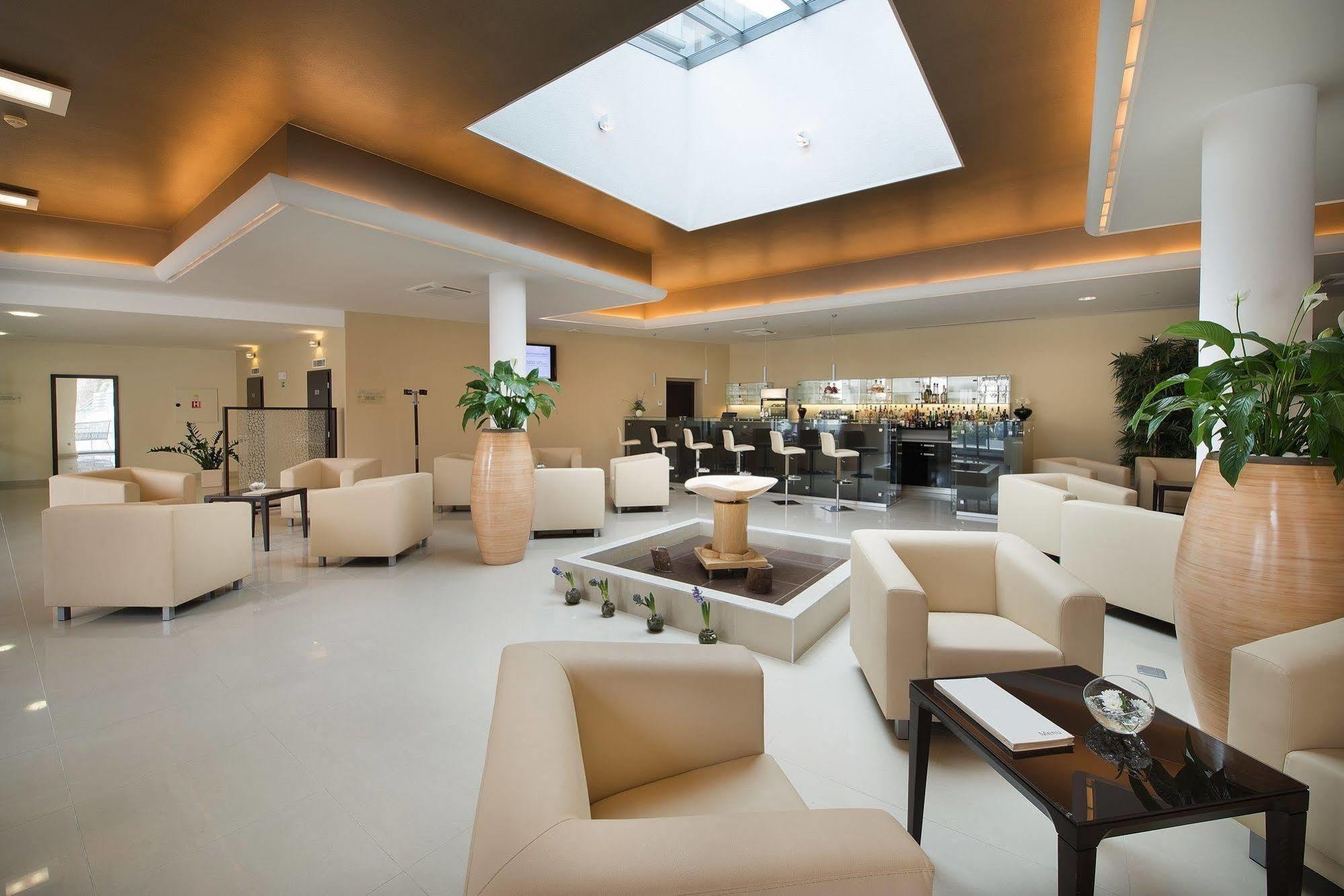 Wellness Hotel Diamant Hluboká nad Vltavou Dış mekan fotoğraf