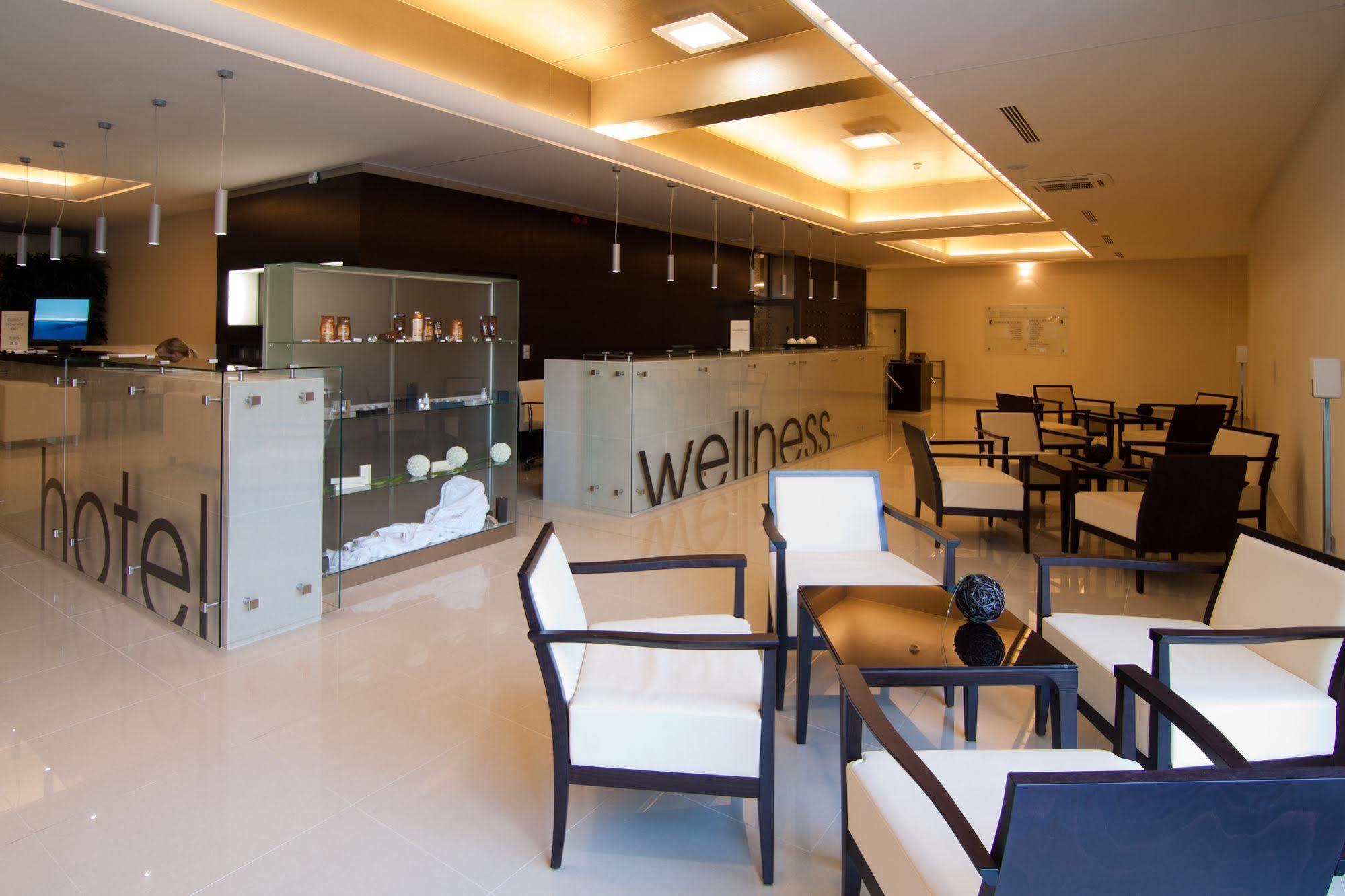 Wellness Hotel Diamant Hluboká nad Vltavou Dış mekan fotoğraf