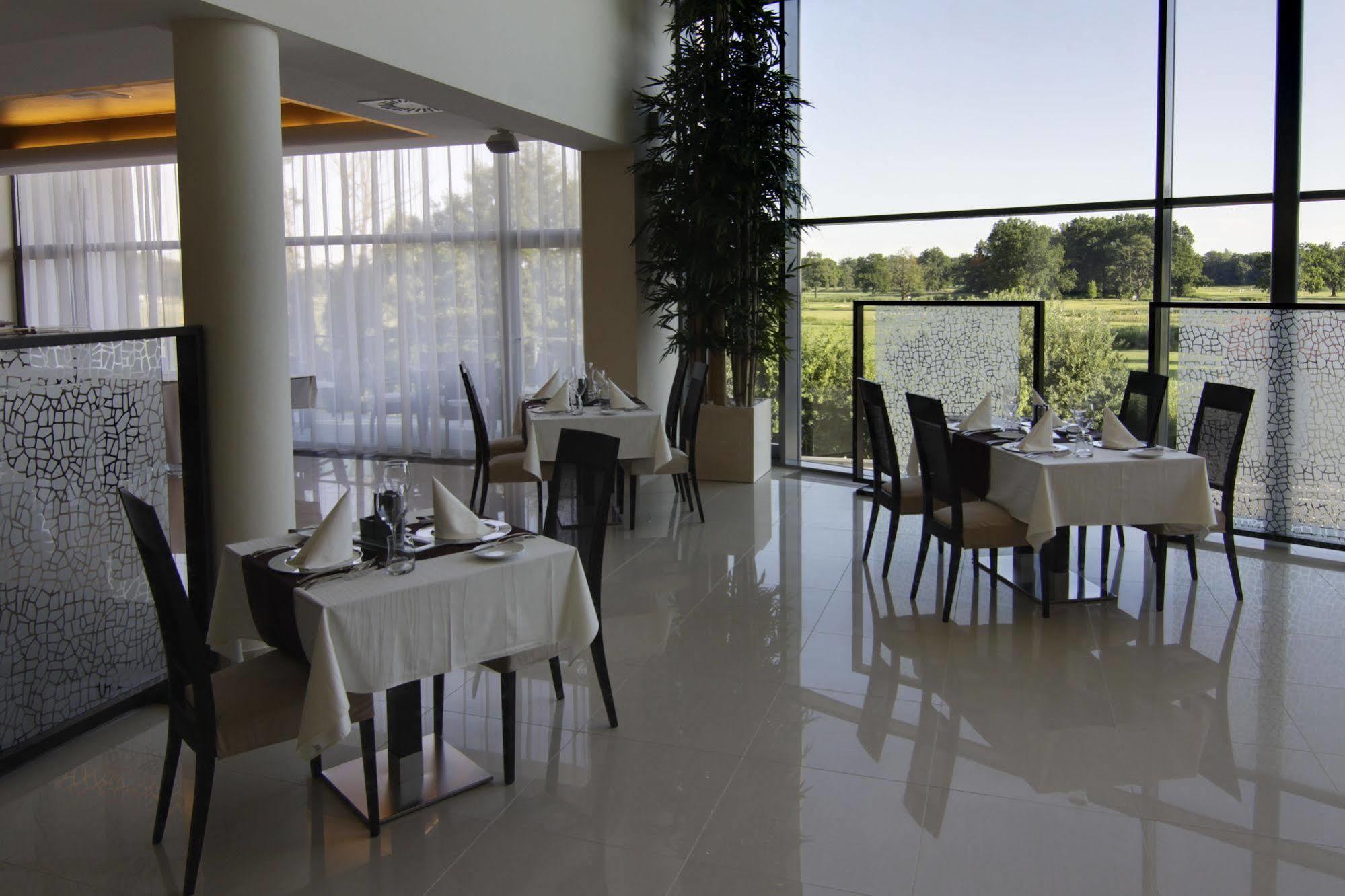 Wellness Hotel Diamant Hluboká nad Vltavou Dış mekan fotoğraf