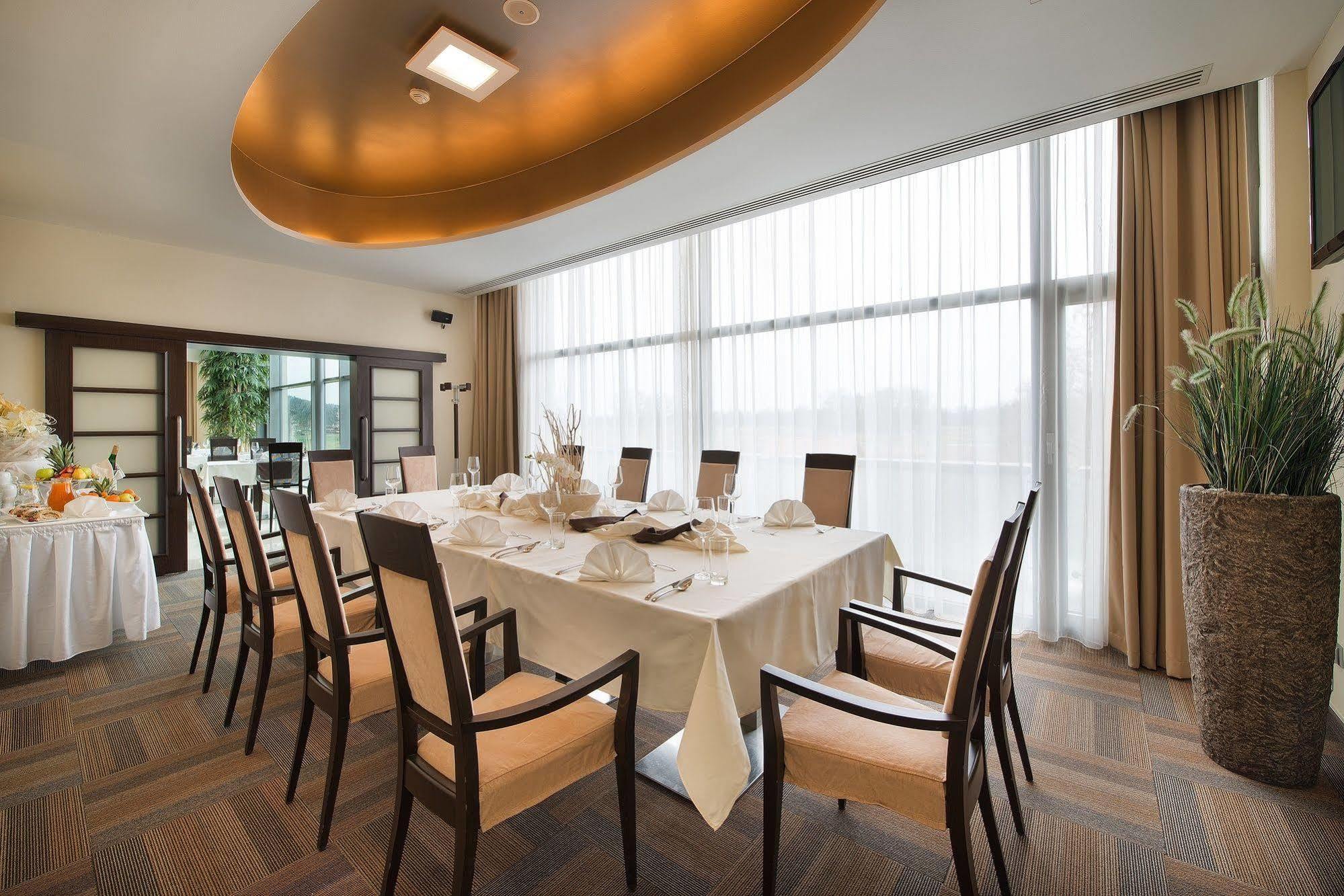 Wellness Hotel Diamant Hluboká nad Vltavou Dış mekan fotoğraf