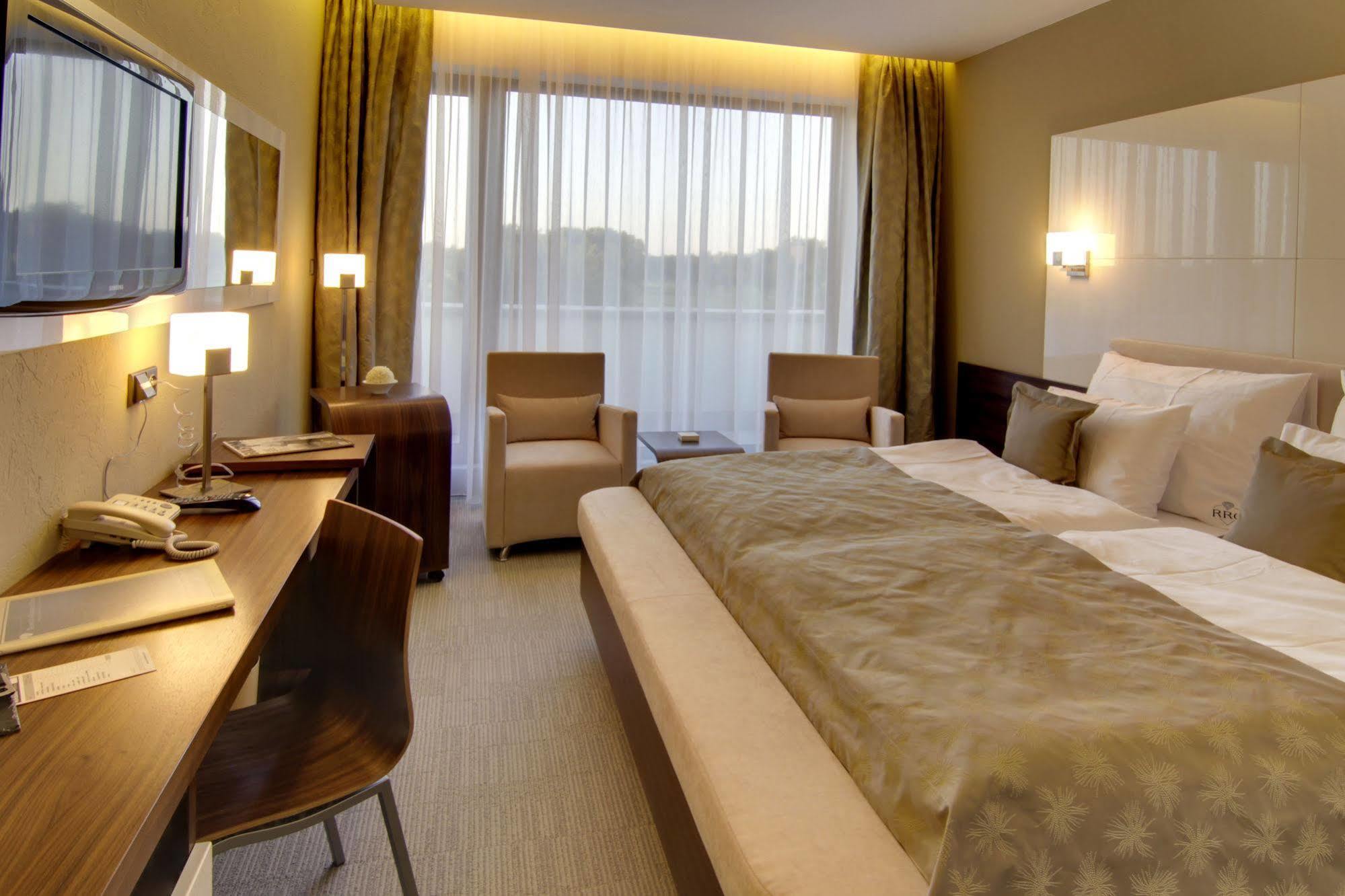 Wellness Hotel Diamant Hluboká nad Vltavou Dış mekan fotoğraf